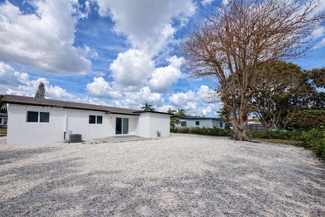 Photo - 14313 SW 110th Ave