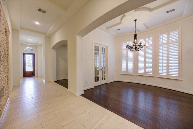 Photo - 25642 Luna Vis Ln