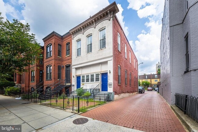 Photo - 1213 12th St NW Unit A