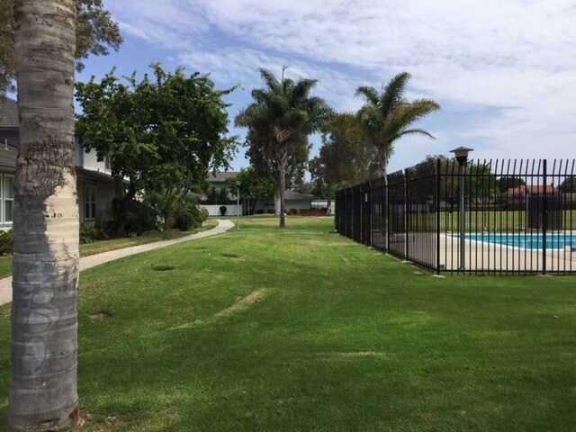 Photo - Beautiful 3 bedroom 2 bath single story wi...