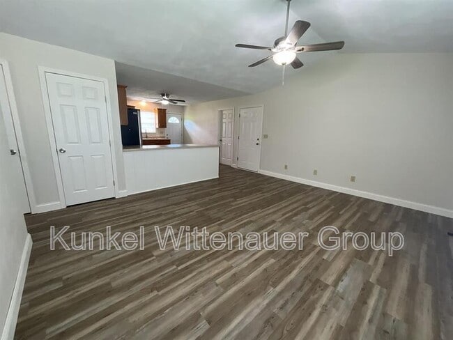 Photo - 506 Draco Dr