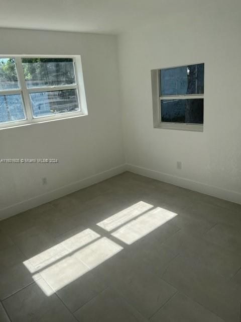 Photo - 122 Harvard Rd