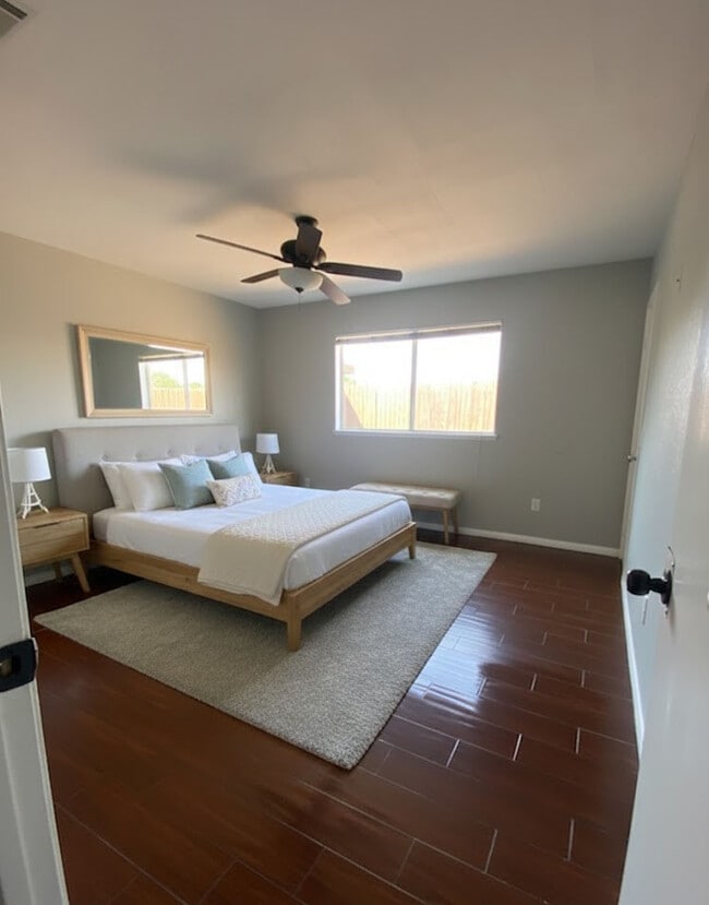 Photo - 27630 Baroni Rd