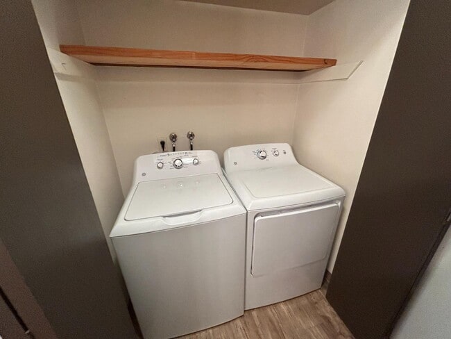 Building Photo - 225 N 8th St