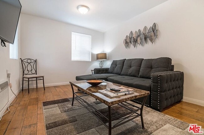 Photo - 5249 Satsuma Ave Unit C