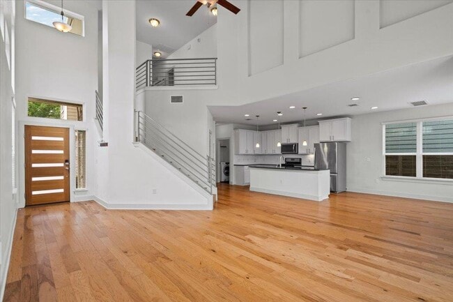 Photo - 5915 Swayden Ln