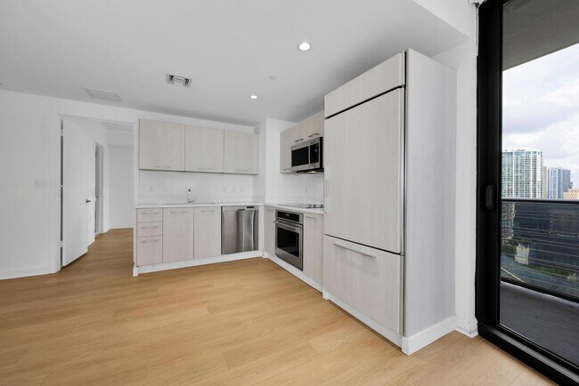 Photo - 45 SW 9th St Unidad 2101