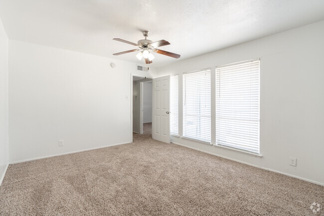 2BR, 1.5BA - 1,065SF - Bedroom