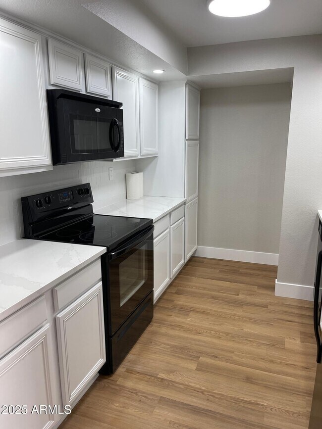 Photo - 8500 E Indian School Rd Unidad 248