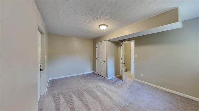 Photo - 321 Tarragon Way SW