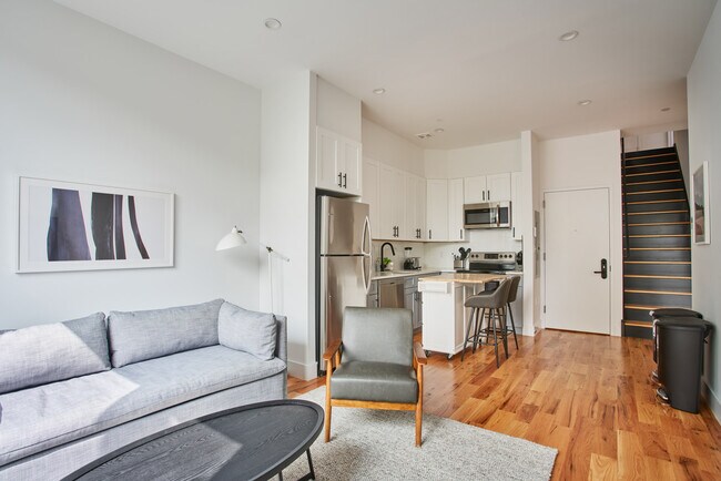 Photo - Common Gates (Furnished Rooms)