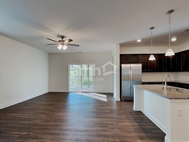 Photo - 5275 Valley Dr