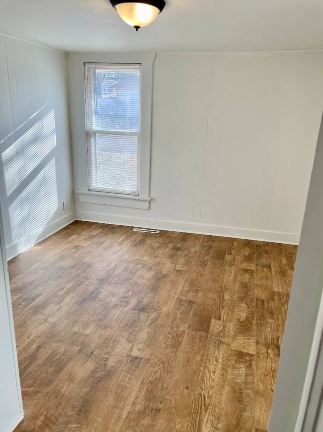 Photo - 1623 Cedar St