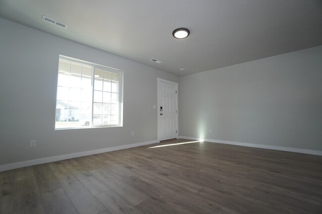 Photo - 1218 W Bass River Dr