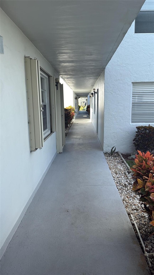 Photo - 403 Saxony Way Unidad 403