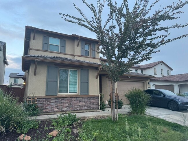 Building Photo - 6041 Oberlander Dr Unit 6041 ADU