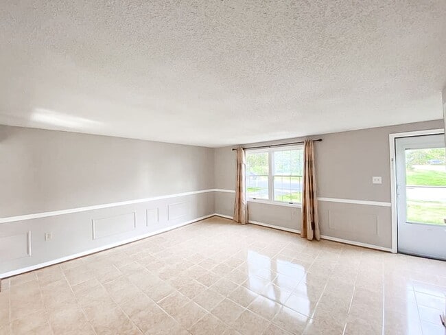 Photo - Beautifully Maintained 3 Bed 2 Bath Single...