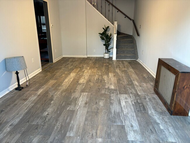 Photo - 10 Blanche St Unit # 1