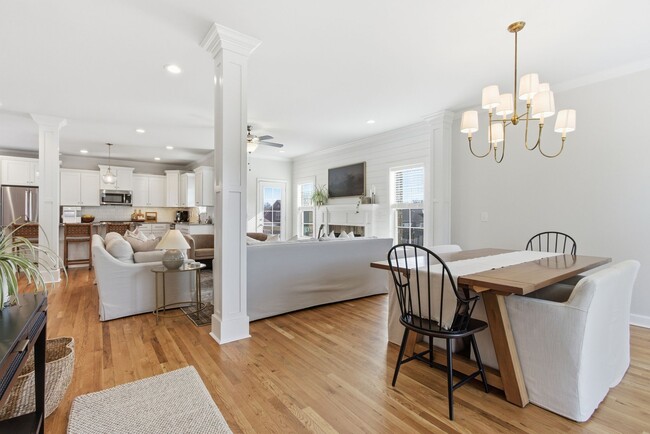 Photo - 2046 Lequire Ln