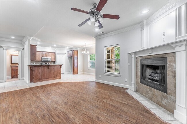 Photo - 604 NW 17th Ct