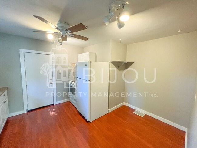 Photo - 238 N Prospect St Unit Upper