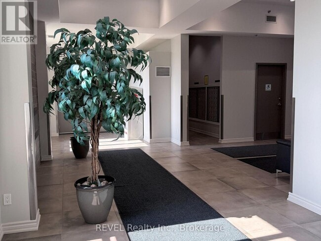 Photo - 1370 Costigan Rd Unit 311