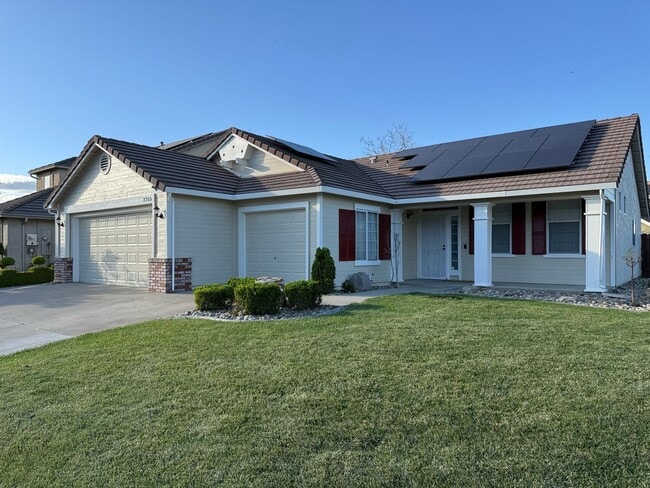 Photo - Single story with 3-car Garage!!