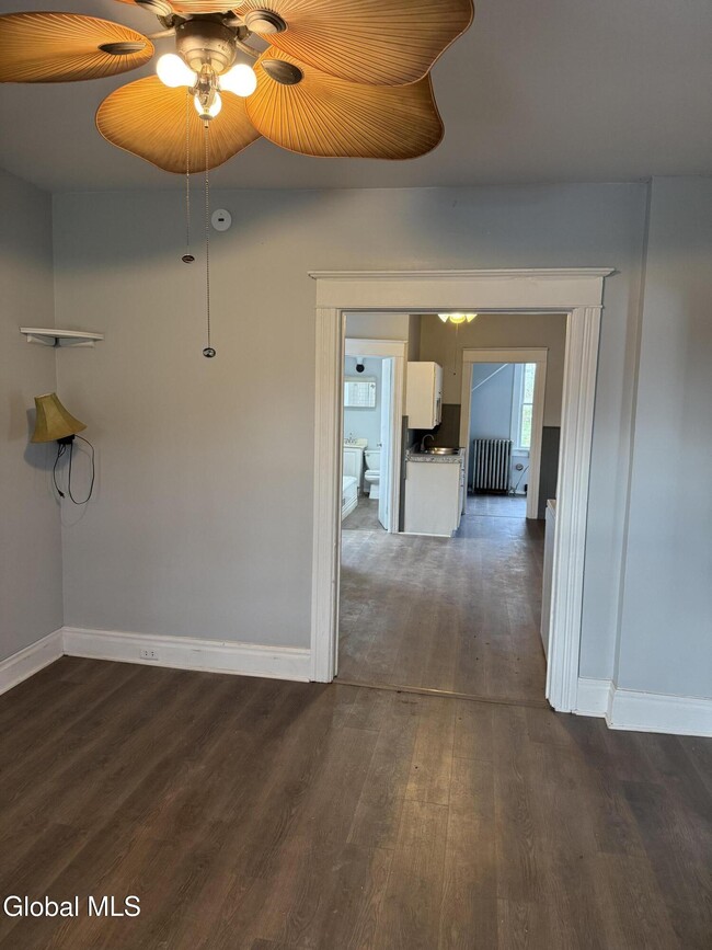 Photo - 8 Farrell St