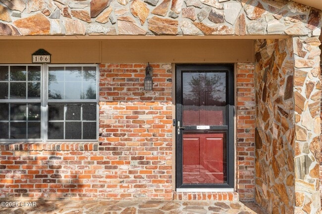 Photo - 106 Moody Dr