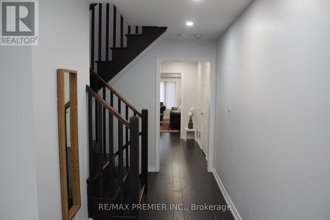 Photo - 51 Mullholland Ave