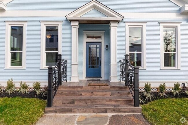 Building Photo - 1616 Alamo St Rental
