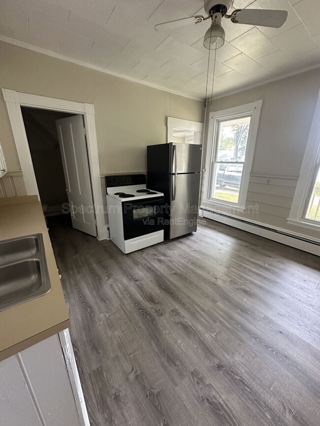 Photo - 73 Mt Pleasant Ave Unidad 2