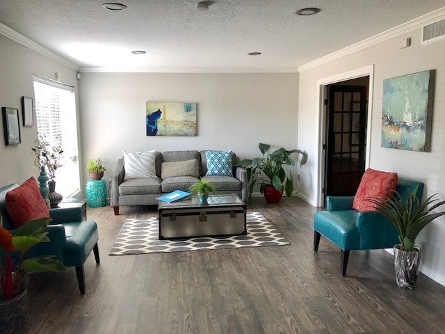 Photo - Ravenwood Apartments