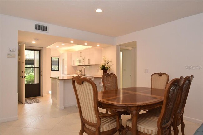 Photo - 1716 Glenhouse Dr Unit GL320