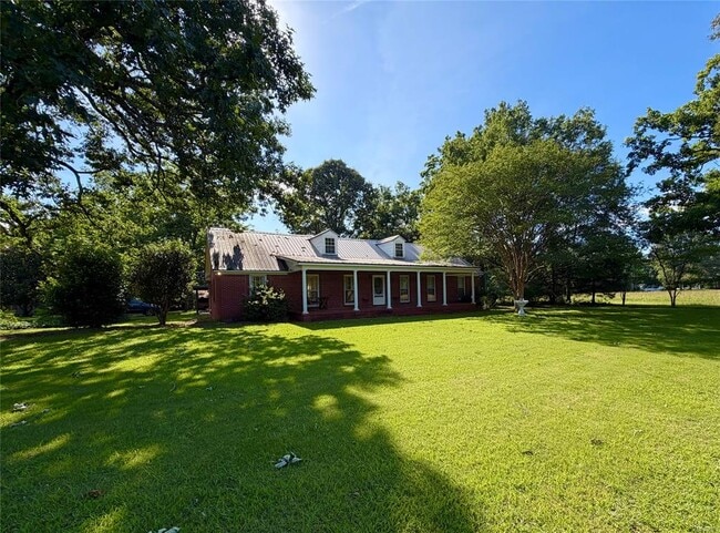 Photo - 4871 Titus Rd