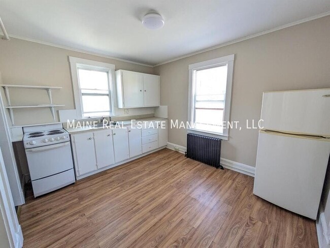 Building Photo - 101-103 Center St Unit 1 Rental