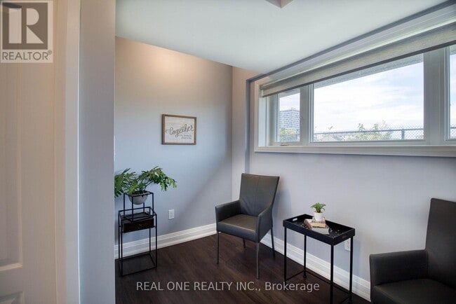 Photo - 12 Teasel Way
