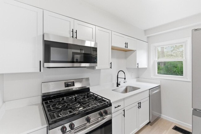 Photo - 4466 Gatewood Pl