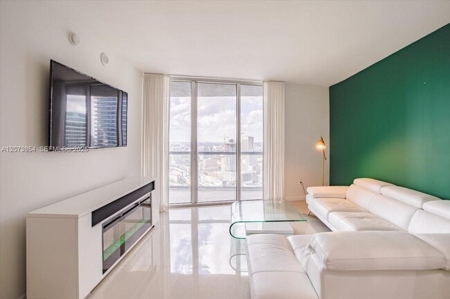 Photo - 465 Brickell Ave Unidad 4306