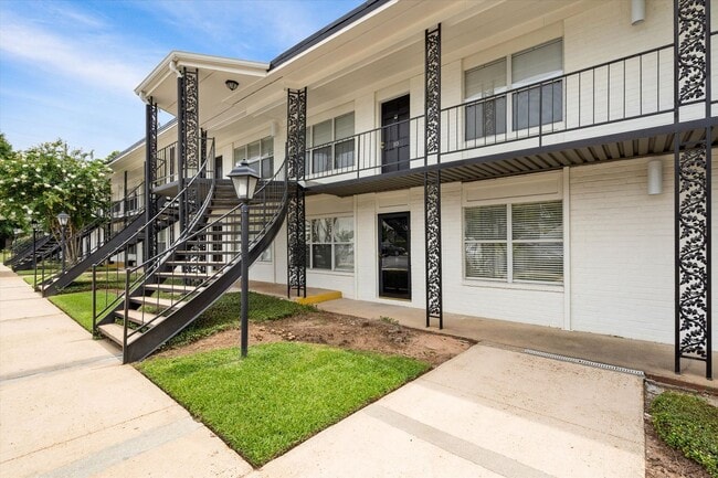 SPANISH VILLA CONDOMINIUM - SPANISH VILLA CONDOMINIUM