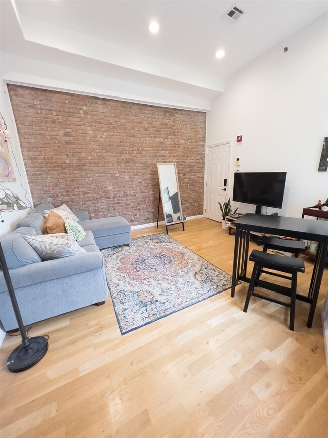 Photo - 42 Prospect St Unit 4C