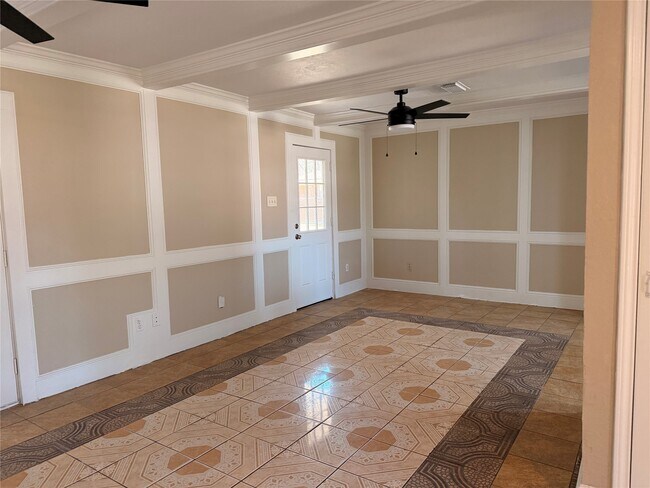 Photo - 628 Truman St