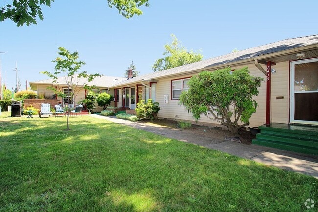 Building Photo - 2404-2418 SE 58th Rental