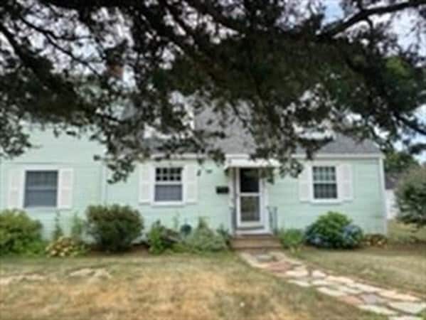 Photo - 272 Brook St