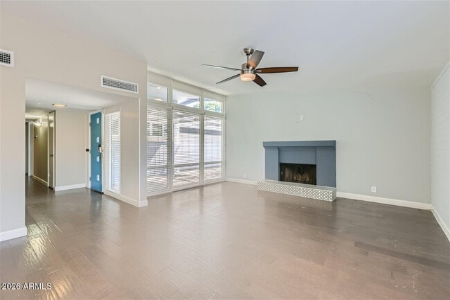 Photo - 5420 N 82nd St