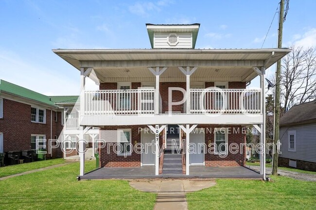 Photo - 1007 S Main St Unidad 9 Rental