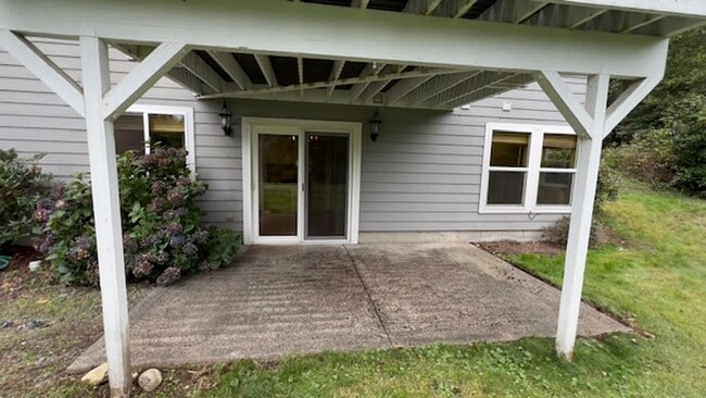 Photo - Beautiful 2 Bed 1 Bath MIL Unit near Cedar...