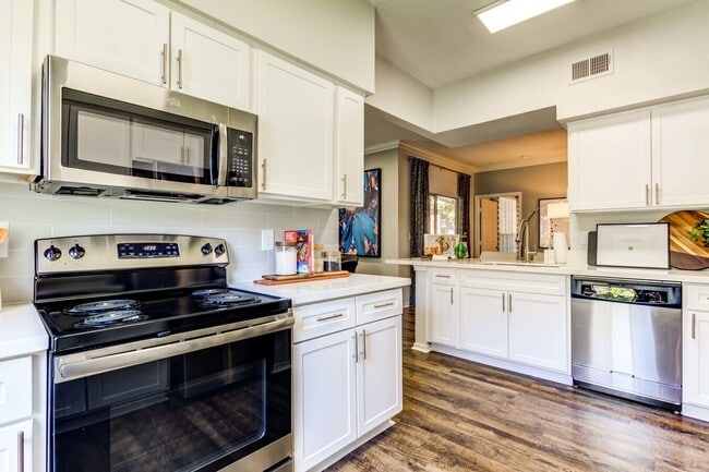 Building Photo - Live Free for a Month – Schedule Your Tour... Unit AEE2 Rental