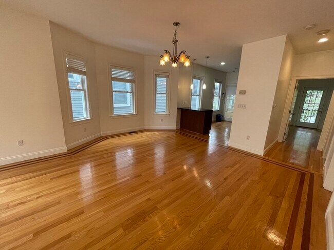 Photo - 11 Peters St Unit 2