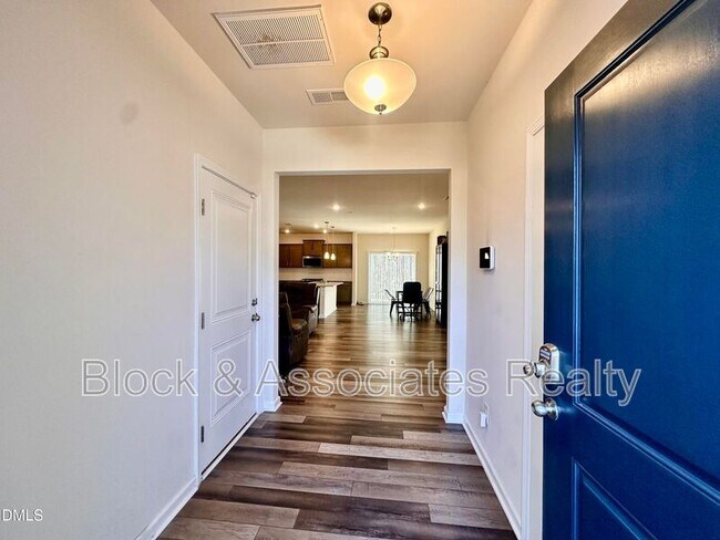 Photo - 1508 Glacier Dr